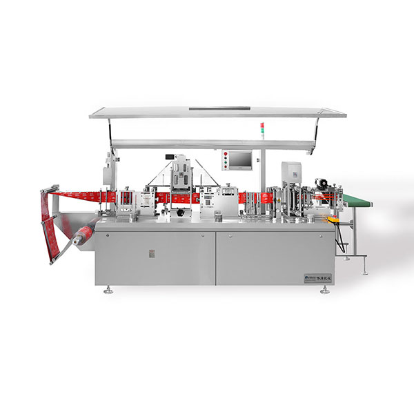 VPD250四邊封濕巾包裝機(帶機械手、帶圓角裝置)